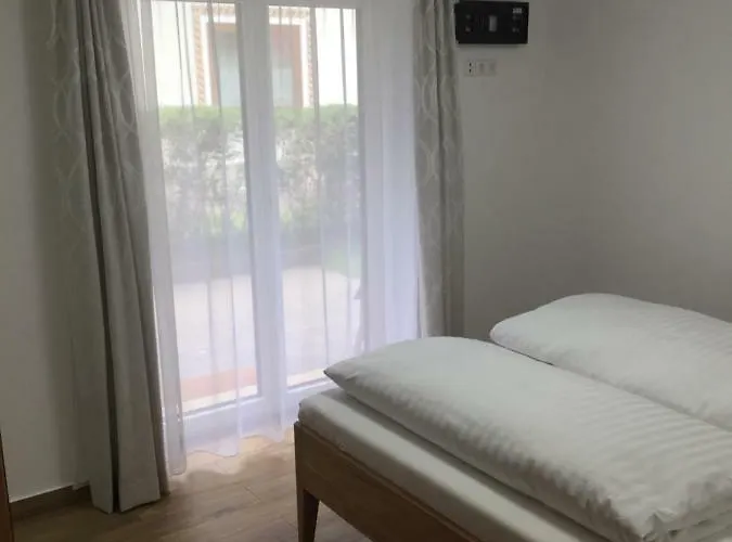 Imbach Апартаменти *